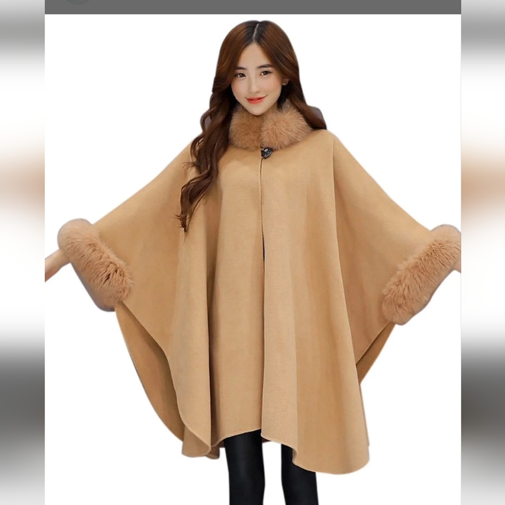 Tan Faux Fur Trim Women's Coat Poncho. NWT. - Picture 2 of 6
